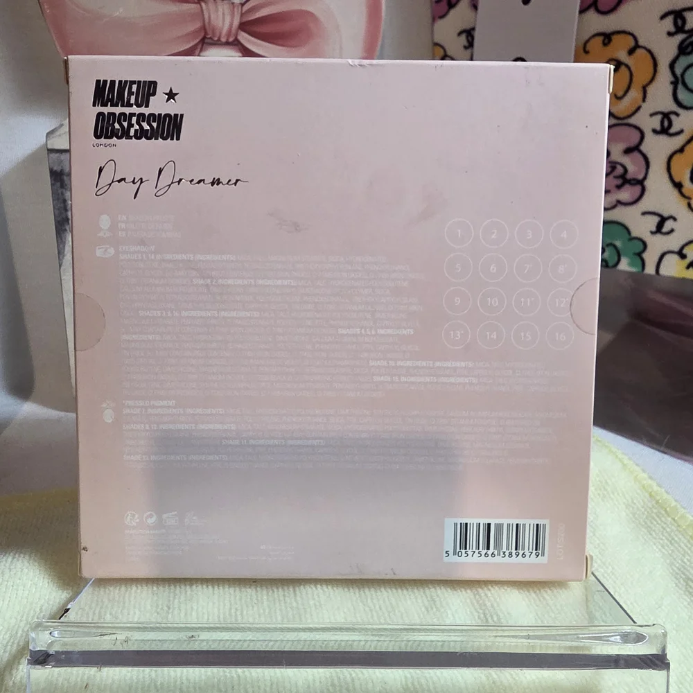 Daydreamer Eyeshadow Palette - Picture 3 of 4